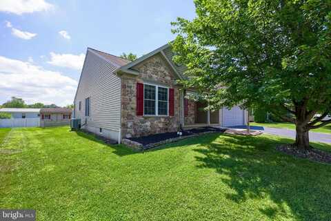 22 COOLIDGE DRIVE, EPHRATA, PA 17522