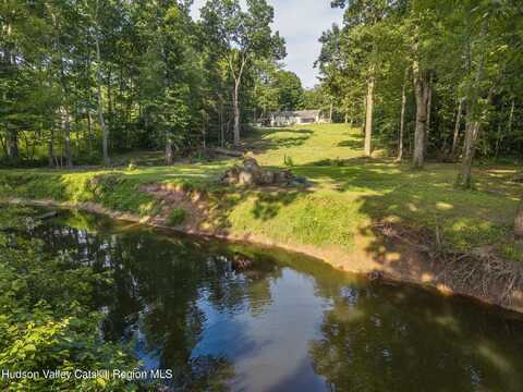 29 Ramsey School Road, Catskill, NY 12414
