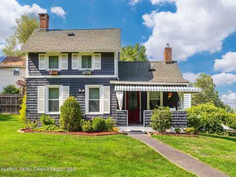 171 Sackett Street, Port Ewen, NY 12466