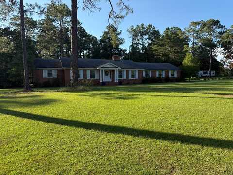 1523 Cecil Rd, Nashville, GA 31639