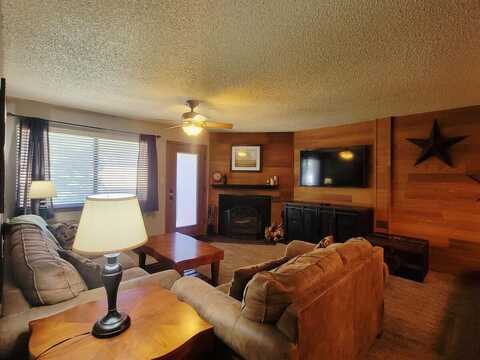 407 S Vasels RD, Brian Head, UT 84719