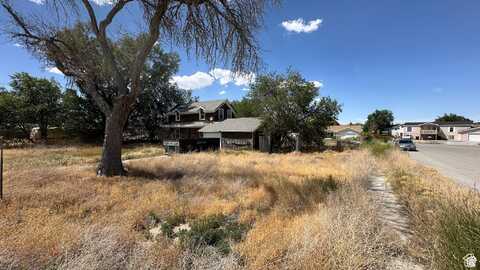 637 E MAIN, Grantsville, UT 84029