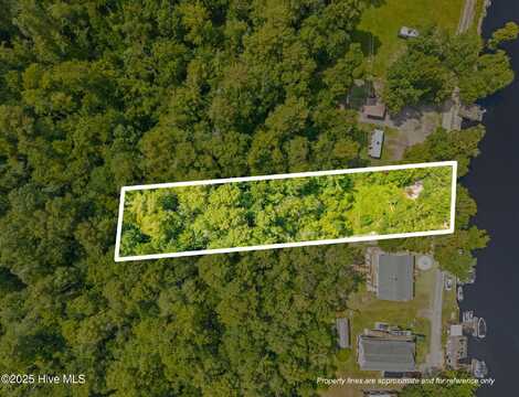 40 S Holly Shelter Estates Road, Rocky Point, NC 28457