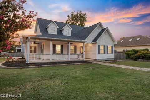 101 Sixth Street N, Carolina Beach, NC 28428