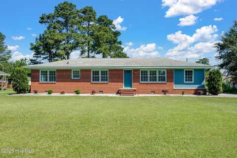 112 Mcmillan Street, Teachey, NC 28464