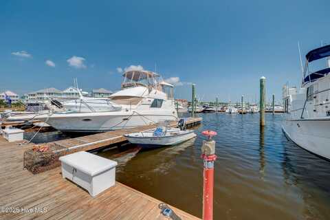 85 Harbour Point Yacht Club, Carolina Beach, NC 28428