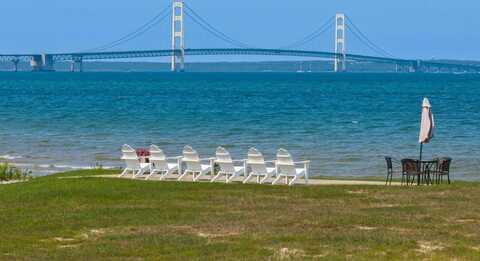 20626 Northern Lights Lane, Mackinaw City, MI 49701