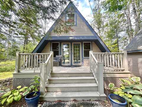 8508 Northvale Road, Johannesburg, MI 49751
