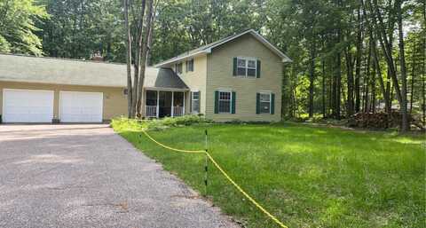 6119 W Nestel Road, Houghton Lake, MI 48629