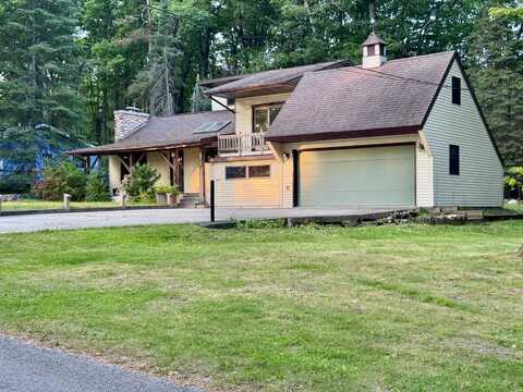 5200 Pine Grove Drive, Spruce, MI 48762