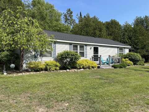 7763 Lagoon Drive, Alanson, MI 49706
