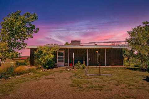 912 Hillside Drive, Fritch, TX 79036