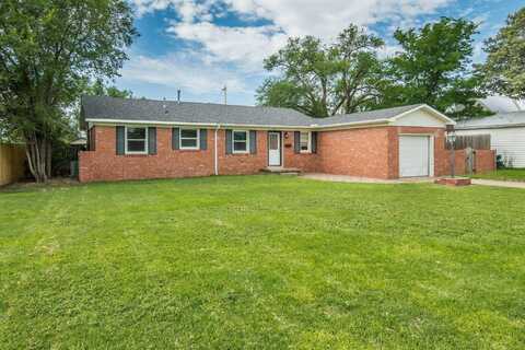 902 7TH Avenue, Canyon, TX 79015