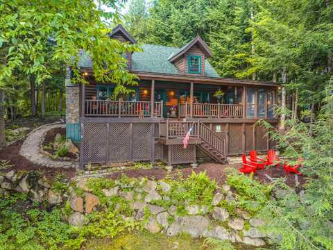 63 Fawn Way, Long Lake, NY 12847