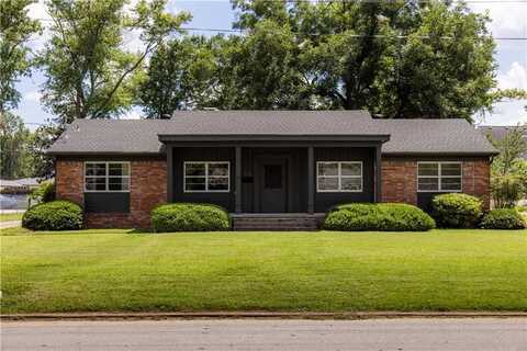 723 8th ST, Bentonville, AR 72712