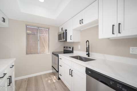 1620 E CAMBRIDGE Avenue, Phoenix, AZ 85006