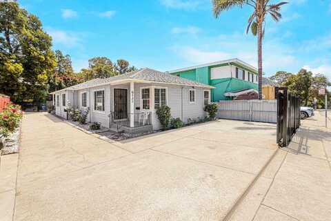 6133 Seminary Ave, Oakland, CA 94605