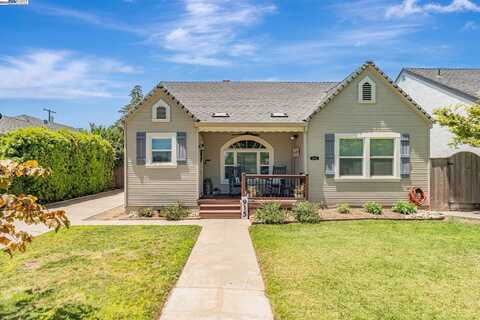 915 S School St, Lodi, CA 95240