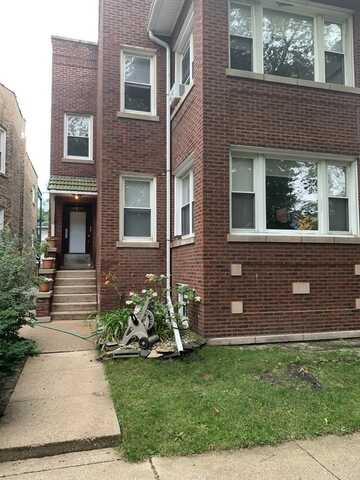 6417 N. Wayne Avenue, Chicago, IL 60626