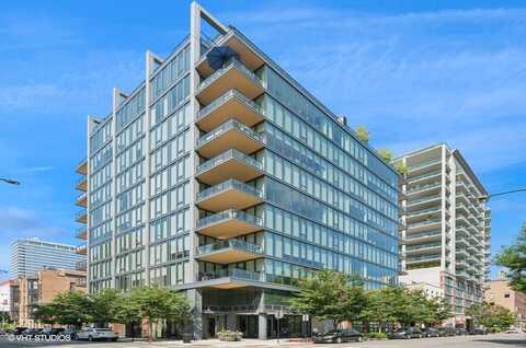 366 W. Superior Street, Chicago, IL 60654