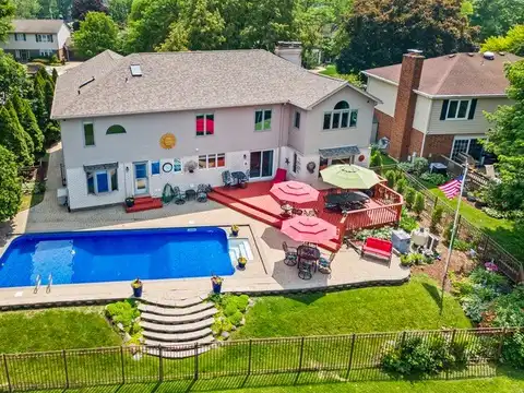 1424 E. Jonquil Circle, Arlington Heights, IL 60004
