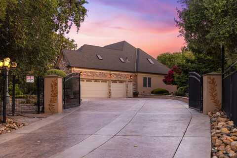 83 Vine Street, Vacaville, CA 95688