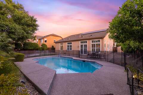 903 Rio Grande Drive, Vacaville, CA 95687