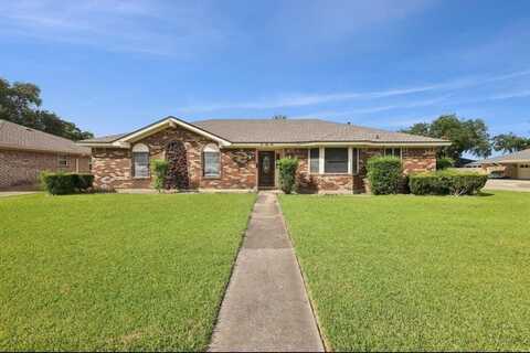 652 Birchwood Dr, Port Neches, TX 77651