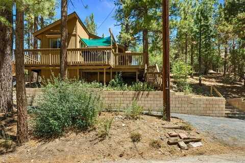 129 West Rainbow Boulevard, Big Bear City, CA 92314