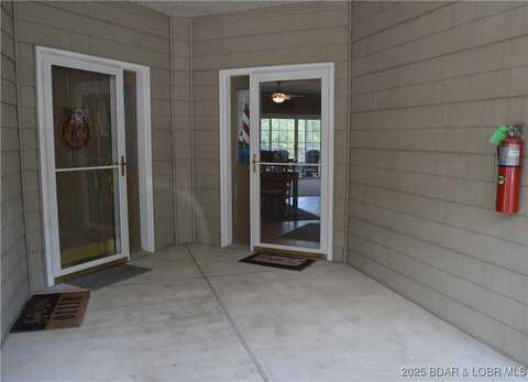68 Lighthouse Road, Lake Ozark, MO 65049