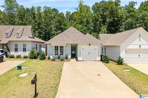 712 VILLAGE DRIVE, OPELIKA, AL 36801