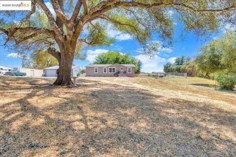 17647 Meadowlark Ln, Sonora, CA 95370