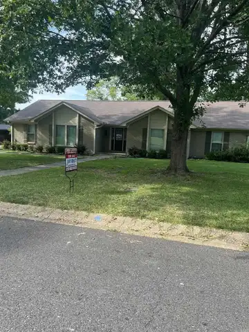 2512 REGENCY Streets, Magnolia, AR 71753