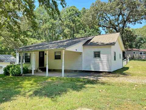 5612 Maple Street, Bauxite, AR 72011