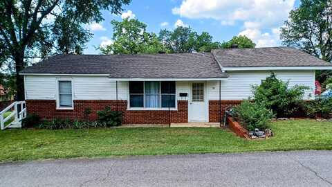 705 E DRILLING Street, Morrilton, AR 72110