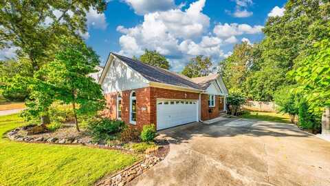 812 N Shackleford Road, Little Rock, AR 72211