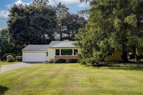 5 Shire Oaks Drive, Pittsford, NY 14534