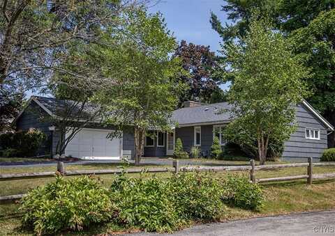 5 Bradford Drive, DeWitt, NY 13224
