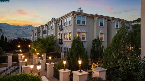 1233 Symphony Way, Vallejo, CA 94591