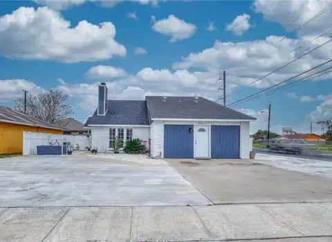 2301 Vialoux Drive, Corpus Christi, TX 78418
