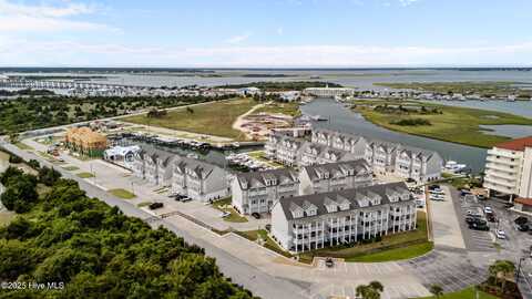 200 Olde Towne Yacht Club Drive, Beaufort, NC 28516