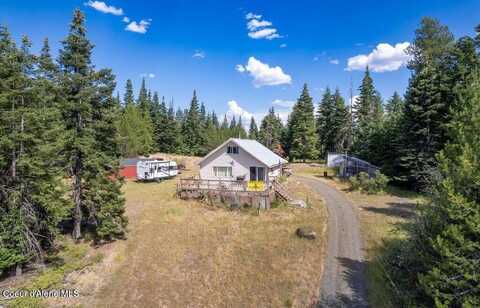 207 Happy Valley Ln, Saint Maries, ID 83861