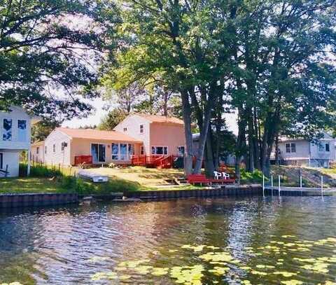 2830 Cherry Grove, Harrison, MI 48625