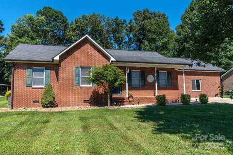 116 Green Meadow Lane, Statesville, NC 28625