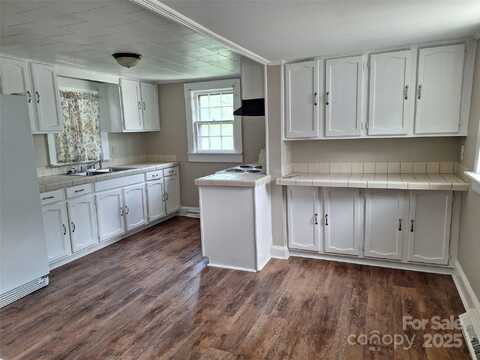 184 Cabarrus Avenue E, Concord, NC 28025