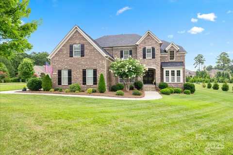 901 Hidden Pond Lane, Waxhaw, NC 28173