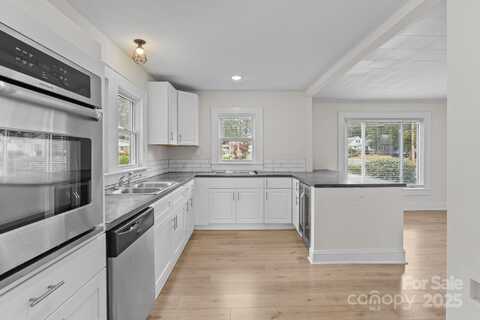 765 N Church Street, Mooresville, NC 28115