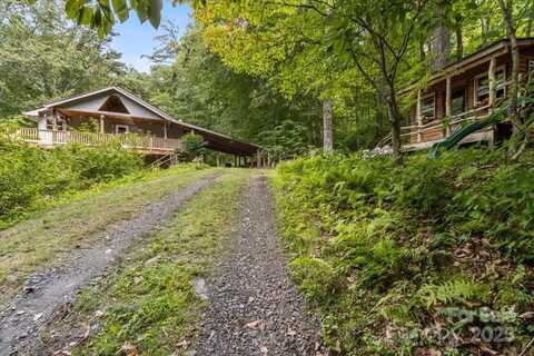 659 R B Deyton Road, Green Mountain, NC 28740