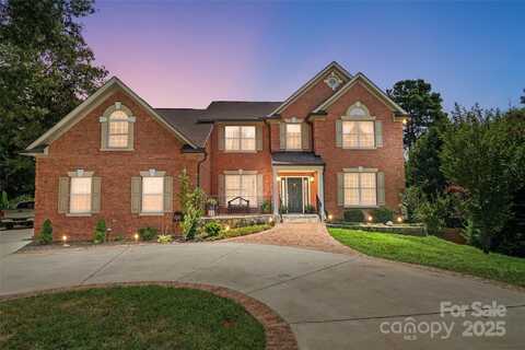20340 Cathedral Oaks Drive, Cornelius, NC 28031