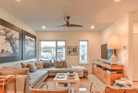 243 Short Coxe Avenue, Asheville, NC 28801